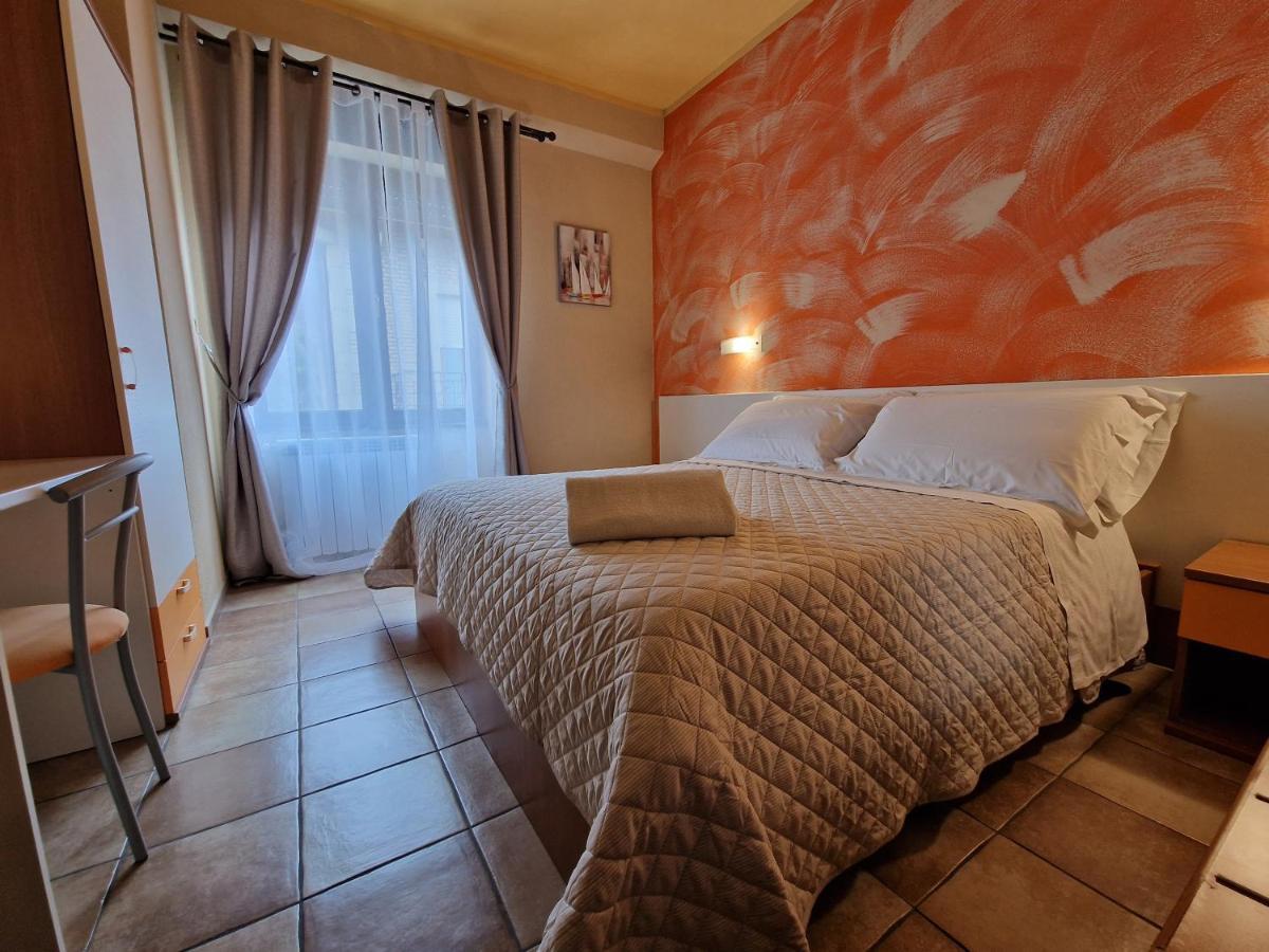 סאן מרינו Hotel La Rocca מראה חיצוני תמונה