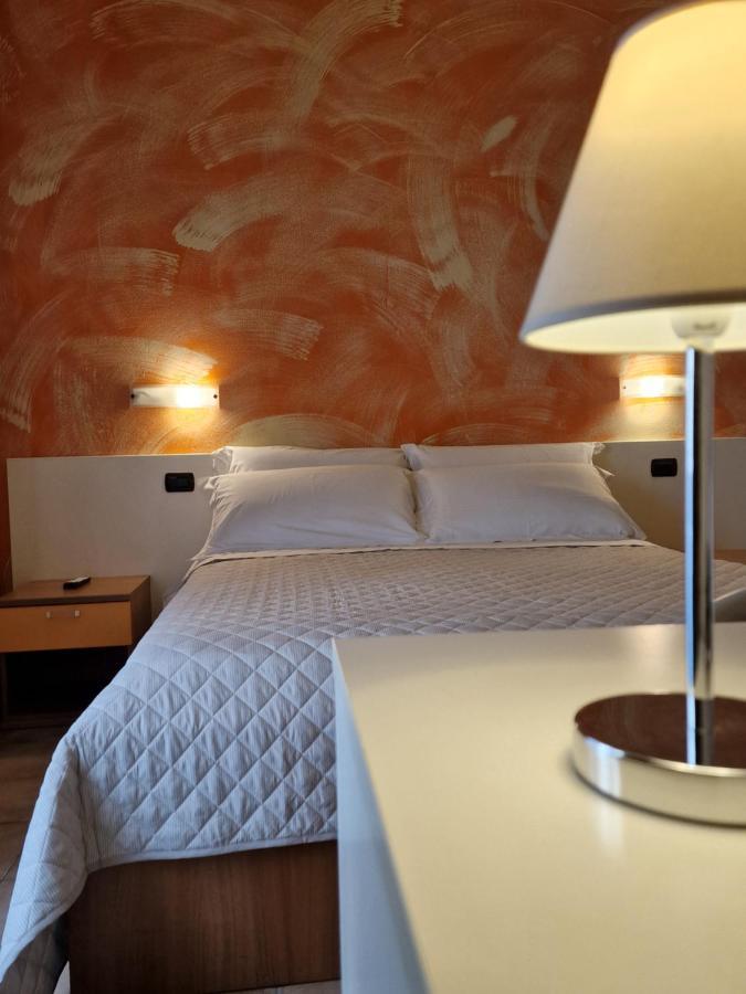 סאן מרינו Hotel La Rocca מראה חיצוני תמונה