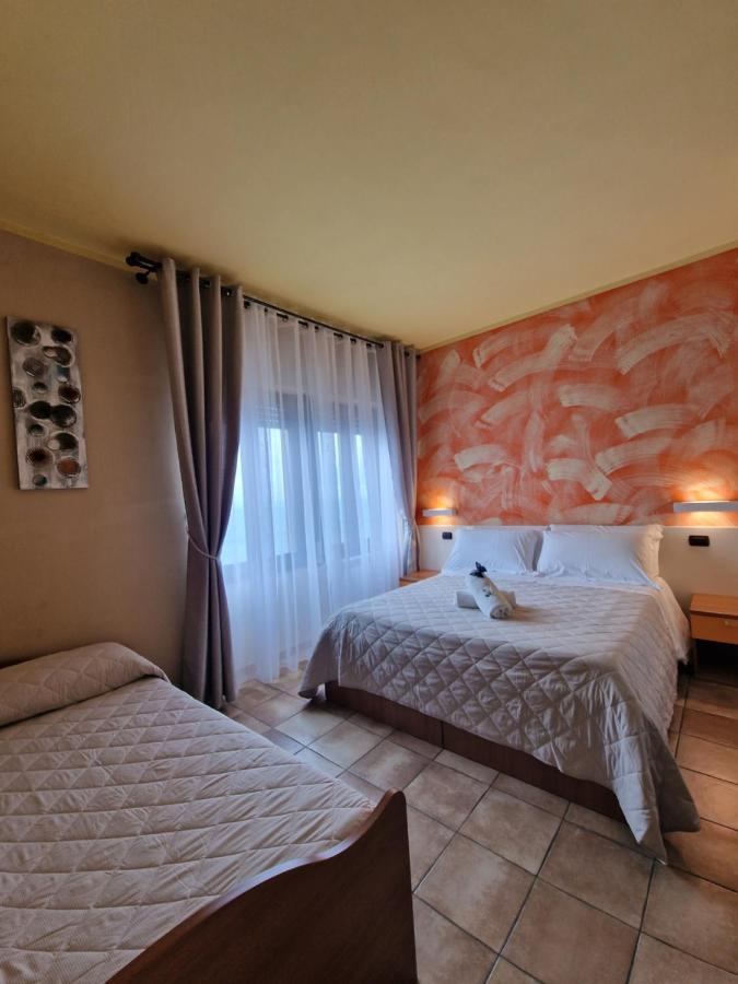 סאן מרינו Hotel La Rocca מראה חיצוני תמונה