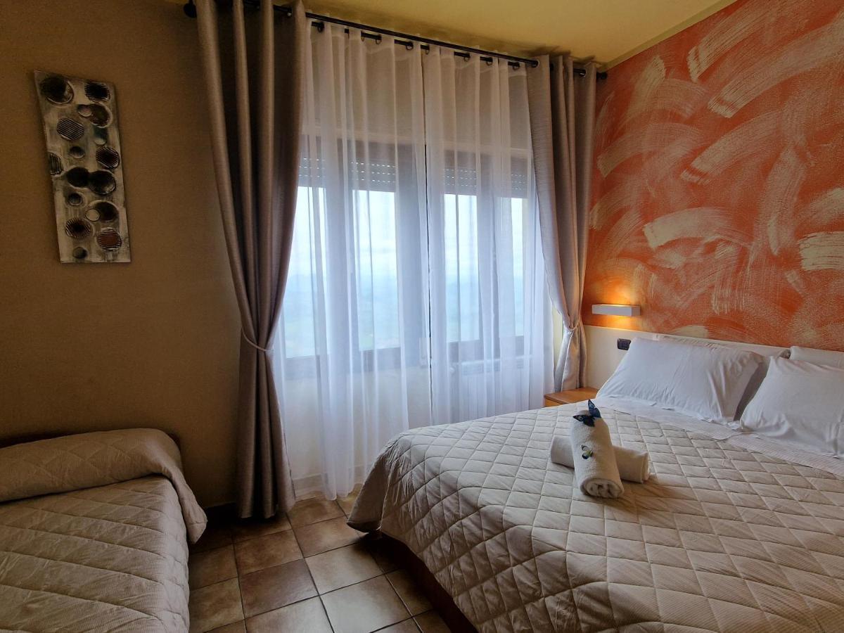 סאן מרינו Hotel La Rocca מראה חיצוני תמונה