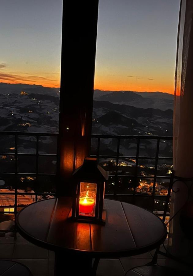 סאן מרינו Hotel La Rocca מראה חיצוני תמונה